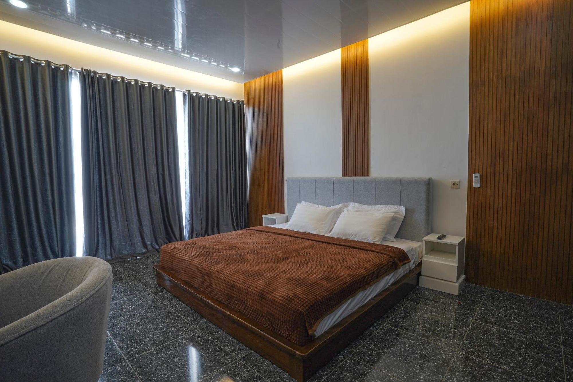 Azana Essence Villa Tabitha Lombok Bumbang Exterior foto